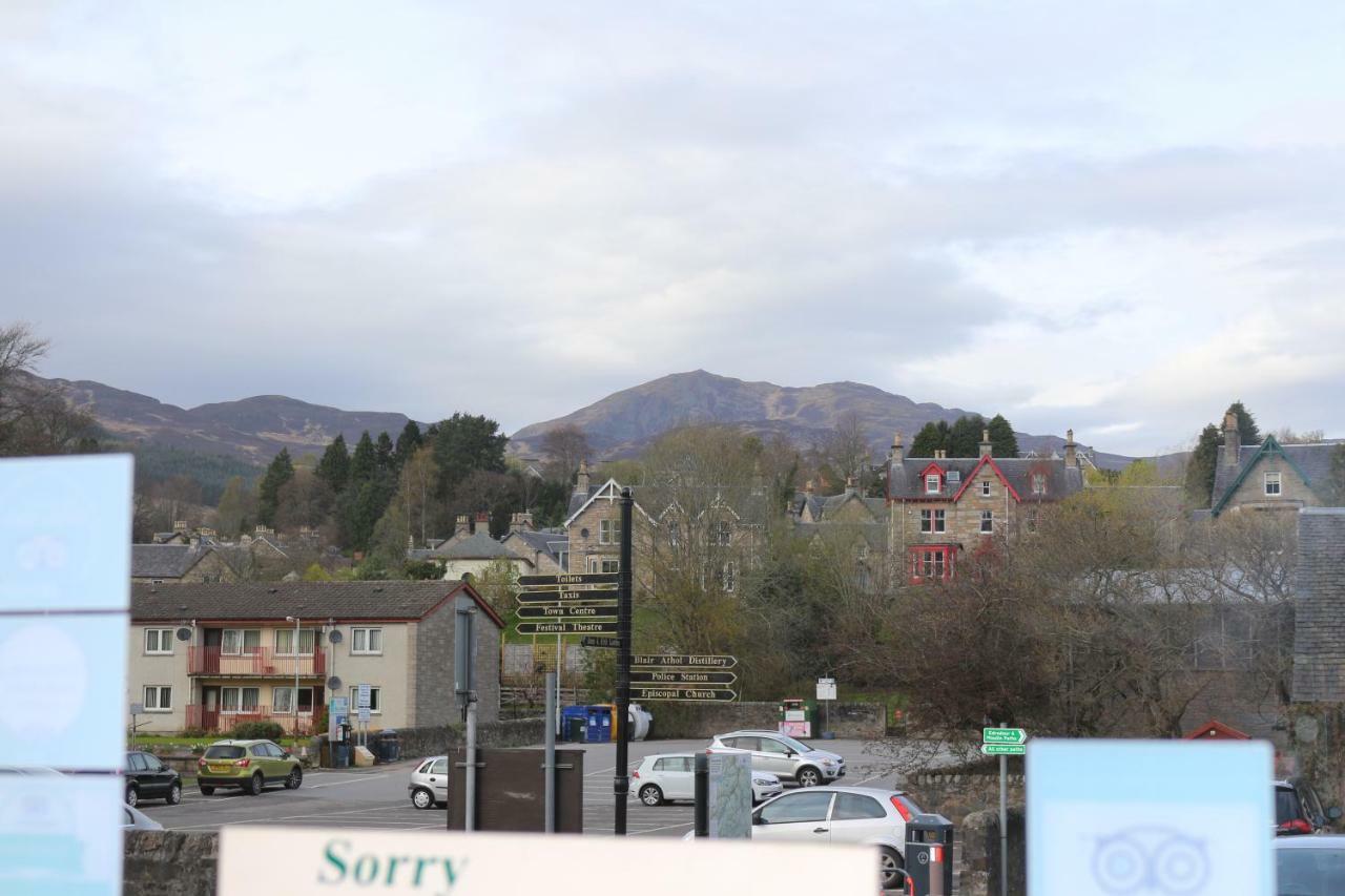 Buttonboss Lodge B&B Pitlochry Esterno foto